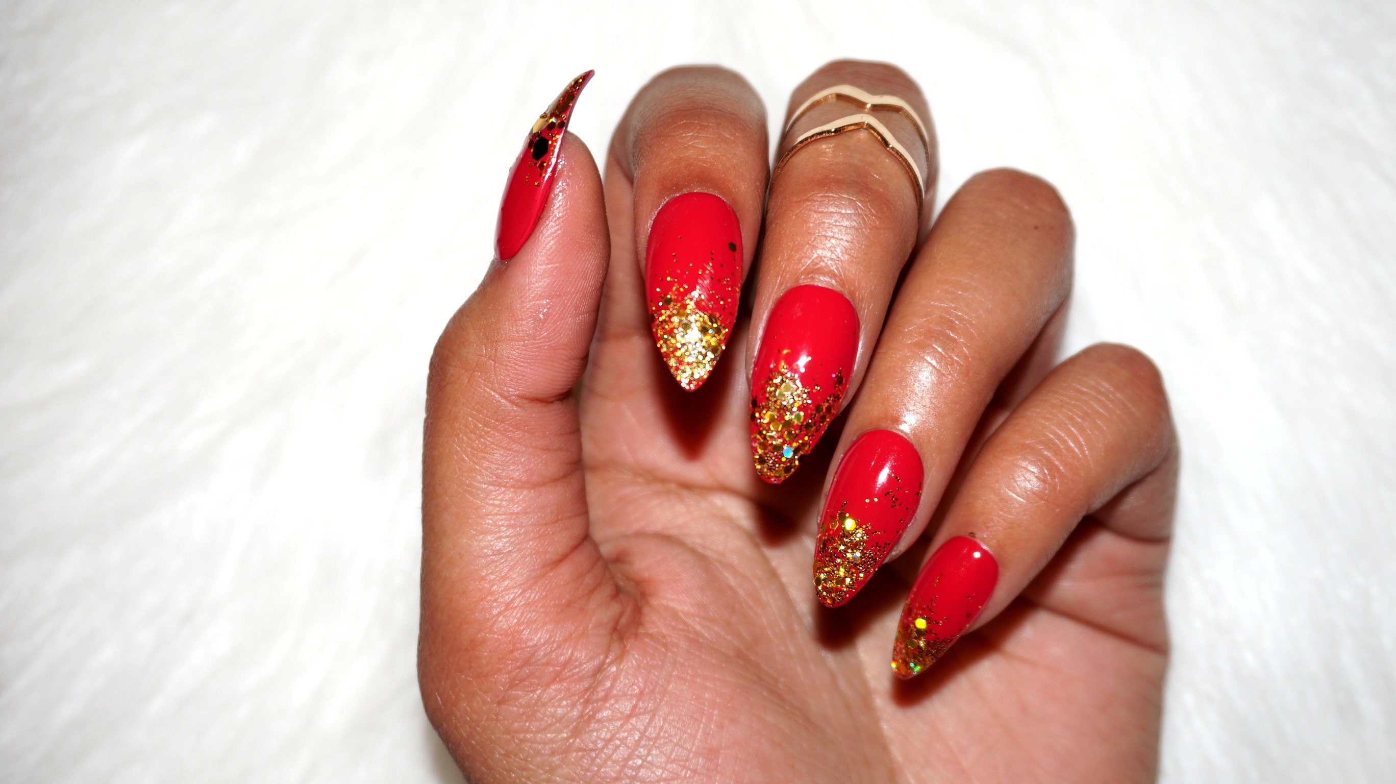 Acrylic nails with gold, green and red glitter nails | Flickr