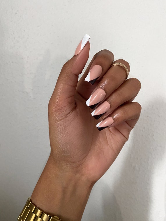 itp nude Czekoladowy French Press French Nude z białymi i czekoladowymi końcówkami  Press On Nails Sztuczne paznokcie Trumna, Sztylet, Okrągłe, Migdałowe,  Kwadratowe itp. - Etsy Polska