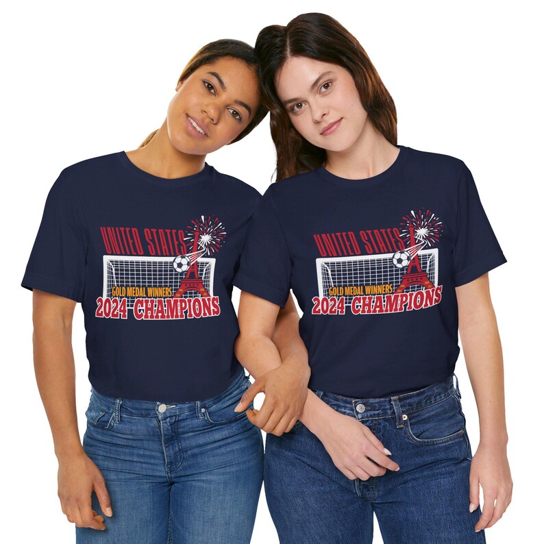 Maglia medaglia d'oro USWNT 2024 / USA Soccer / Giochi 2024 / Maglia Sophia Smith / Maglia USWNT per bambini / Calcio femminile / Mallory Swanson immagine 4