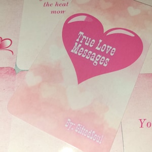 Mensagens de Amor Verdadeiro - Baralho de Oráculo do Amor para Chamas Gêmeas, almas gêmeas, contrapartes Divinas, etc. 77 cartas com mensagens canalizadas de você!