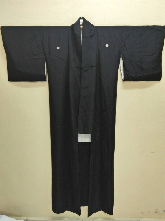 Noir blanc KIMONO traditionnel japonais vêtements Vintage Kuro Muji Muji Muji Tomesode Mofuku hommes couleur hiver été longues Robes. 547cc2 Noir blanc KIMONO traditionnel japonais vêtements Vintage Kuro Muji Muji Muji Tomesode Mofuku hommes couleur hiver été longues Robes. 547cc2
