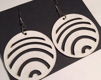 WHITE CIRCULAR EARRINGS, smooth white leather on the front, grey leather on the back, laser cut arcs, statement earrings for her