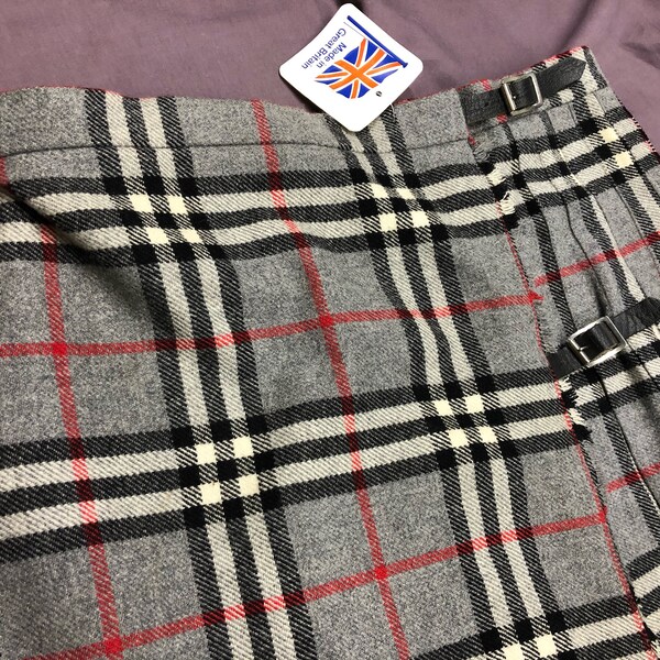 Vintage Skirt, Wool Skirt, Made in Britain, Women's Kilt, Aston from Afterhoursdropbox on Etsy