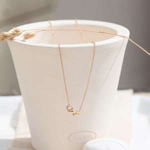 Pendentif Plaqué Or 3 Microns Avec Détail Bleu - Marque OxcmoBijoux, Neuf Avec étiquettes