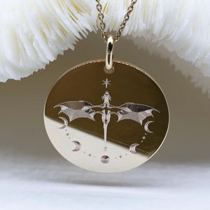FOURTH WING • Fourth Wing pendant 26mm • Basgiath War College • Dragon Rider necklace • fourth wing jewelry • fourth wing necklace •