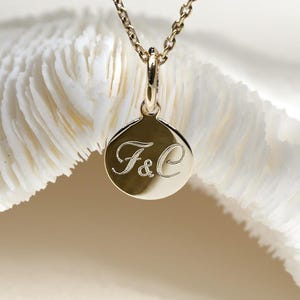 Collar con dije inicial • Colgante con dije INICIAL personalizado de 9 mm • collar con dije de letra • joyería inicial • Collar con letras
