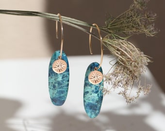 Boucles d'oreilles CHRYSOCOLLE • boucles d'oreilles pierre naturelle plaqué or • créoles CHRYSOCOLLE • bijoux lithothérapie • Sacred Earth