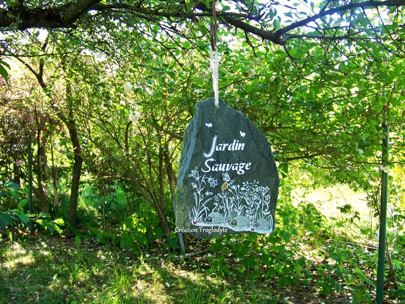 Pancarte de jardin, plaque en ardoise peinte main, pour la décoration de jardin, jardin sauvage, un clin d'œil à la nature image 7