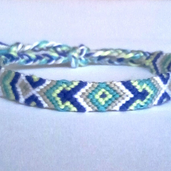 Bracelet brésilien bleu gris vert motifs ethniques hippie Brasilda