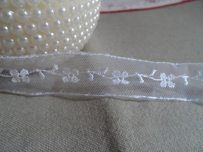 ribbon very beautiful white lace stripe white width 2.5 cm