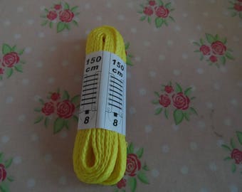 Yellow lace plastic tip plastic shoe 8 150 cm long polyester flat hole
