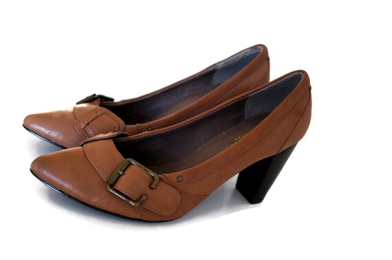 tan leather pumps uk
