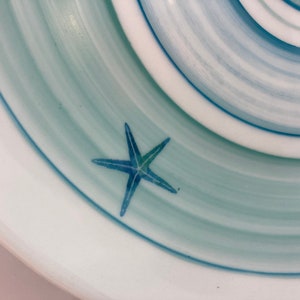 Presentation plate in hand-painted porcelain, turquoise and marine atmosphere image 4