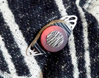 Red magnetic brooch with long silver wing, for fastening vests and scarves | ethnic | CICADA | - KUMKA