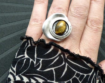 Silver ring with brown tiger's eye stone - offset - adjustable ring - MIMI GRECA