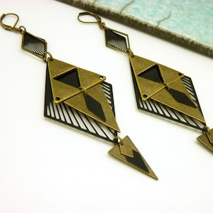 Graphic diamond and triangle earrings in black and bronze metal AYANATI, Clip-on option