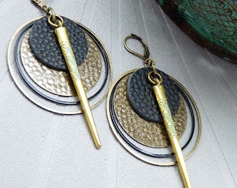 Large ethnic hoop earrings in black leather with bronze and oxidized vintage gold metal, KONDOR style, clip-on option - KUMKA