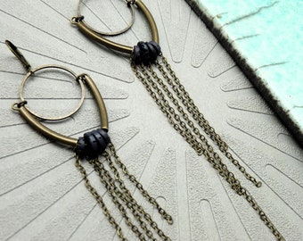 Boucles d'oreilles bronze et noir aubergine métal et pierre de lave, aériennes | ARYA | option Clips - KUMKA