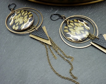 Khaki reptile earrings, wood and leather, ethnic hoops | ANIMOL | clip-on option - KUMKA