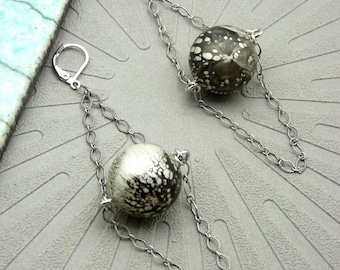 Grey ball earrings | organic cosmic jewelry | GREY PLANET | clip-on option - KUMKA