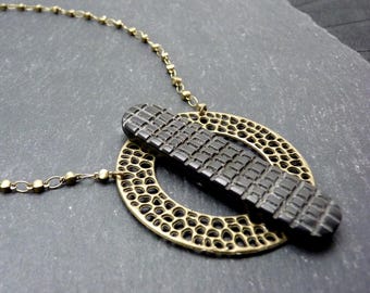 Collier Pendentif bronze Ajouré et Corne Noire Gravée | FOCUS | Graphique Ethnique - KUMKA