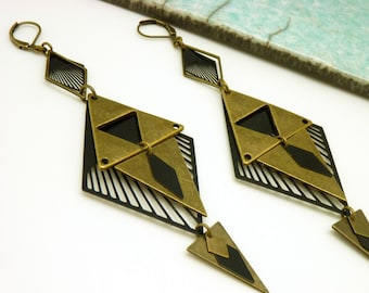 Graphic diamond and triangle earrings in black and bronze metal AYANATI, Clip-on option