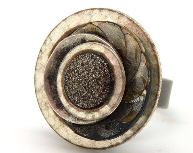 Small pearly white and brown metal and resin ring adjustable ANDREA Best seller
