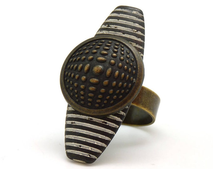 Vasarely graphic motif long ring, white striped bronze - KALEÏDOSCOPE - adjustable