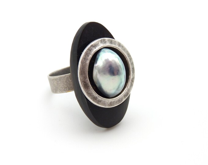Long sky blue mother-of-pearl ring, in metal horn - ethnic chic - ANGEL adjustable