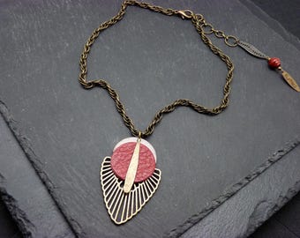 Collier Pendentif Cuir Rouge Art Déco Éventail bronze  | ZENITH | bijou de dos - KUMKA