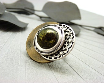 Large Bronze Ring, Aged Silver, Lace Metal, Cast Green Glass PANDORA ADJUSTABLE ADJUSTABLE GREEN
