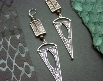 Long and ethnic triangle silver earrings in metal and glazed brown ceramic with ARROW graphic option Clips Best seller