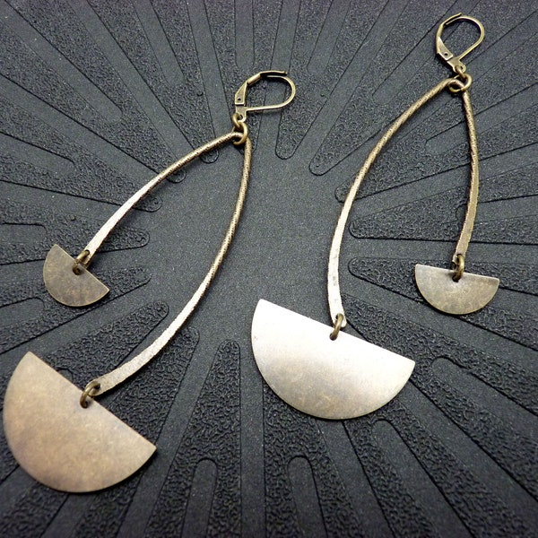 Boucles d'oreilles graphiques minimalistes métal bronze OSIRIS / option Clips, Best seller ! Sélection Etsy !