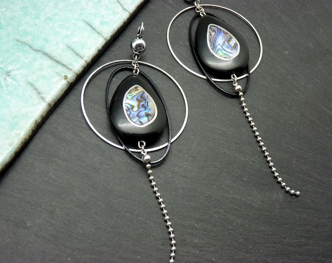 Paua mother-of-pearl hoop earrings with black horn and silver chain - cosmic - GALAXIA - clips option