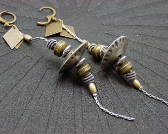 Metal and metallic resin earrings, bronze and silver, minimal, lightweight graphics | SAUCER | clip-on option