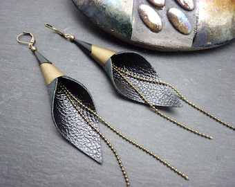 Boucles d'Oreilles longues Fleur Arom cuir simili noir | bijou bohème chic | AROM | option clip - KUMKA