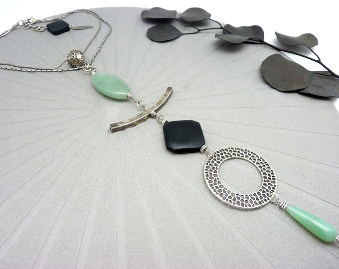 Long necklace, aventurine stone, silver metal tassel, black wood, ethnic ALEGRIA