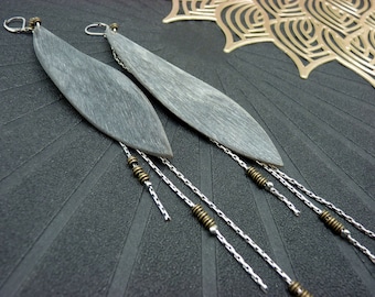 Extra Long Ethnic Leaf Earrings in Sanded Gray Horn with Silver Chains SIOUX Clip-on Option