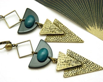 Long earrings stone duck blue apatite arrow metal bronze half-moon black resin ethnic graphic JANE option clips