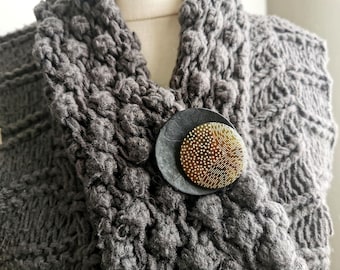 Graphic Magnetic Brooch | PIXEL | Black Wood and Beige Brown Resin - KUMKA