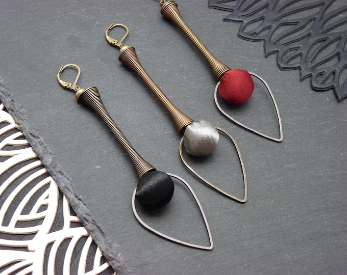 Boucles d'oreilles Longues et Légères | SPIYA | Boule Satin, Ressort Bronze