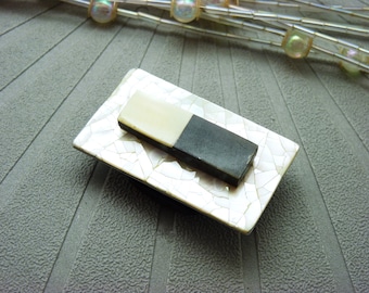 Rectangular mother-of-pearl graphic magnetic brooch, and very powerful magnet horn, to close a large LOVE SUPREME vest or coat