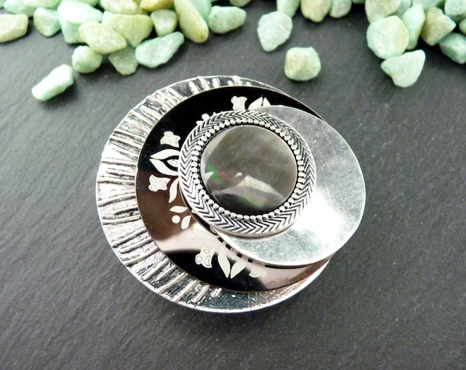 Large Silver and Mother-of-Pearl Magnetic Brooch | STORIA | To fasten a thick coat or vest