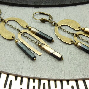 Art deco bronze metal earrings and bi-color black and bronze glass stick MIMI LEMPICKA clip option image 3