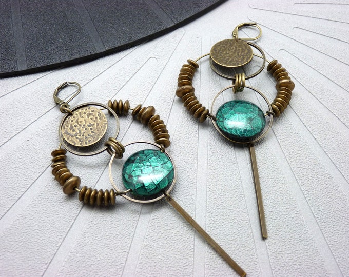Featured listing image: Emerald green ethnic bronze hoop earrings MALIKA Clips option