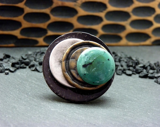 Large black and emerald green wooden ring - adjustable ring - TIAKA