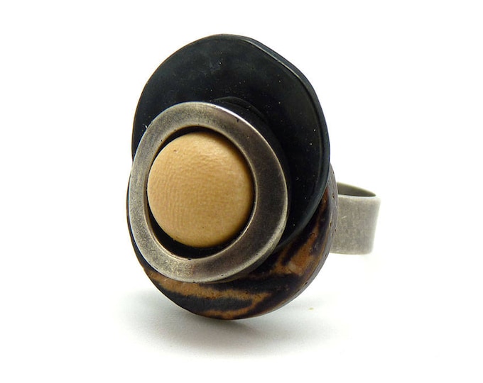 Small ethnic ZEBRA ring in metal, resin and wood, adjustable, Best seller