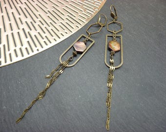 Old pink mother-of-pearl earrings, bronze metal hexagon, art deco chains, GISELA clip-on option