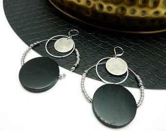 Hoop earrings aged silver round black wood, ethnic minimal graphic GALAX Clips option