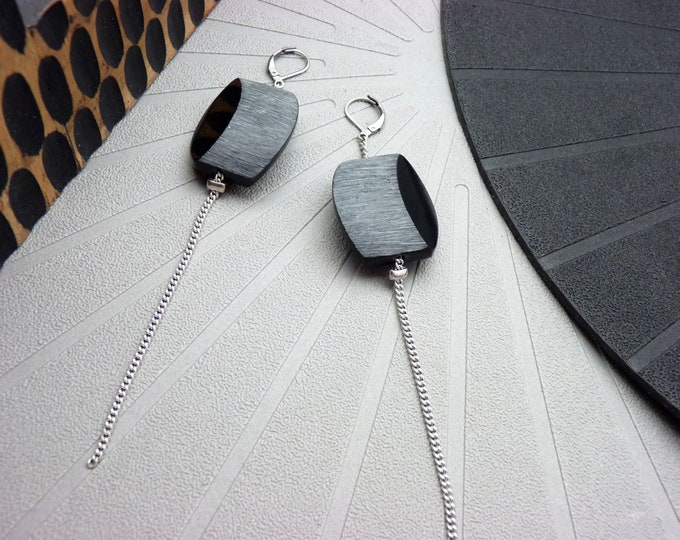 GLORIAZ minimal gray black 3D horn pearl silver chain earrings clip-on option